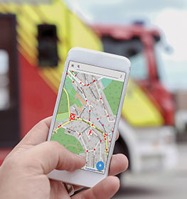 INGRADA mobile Feuerwehrkraft mit dem Smartphone